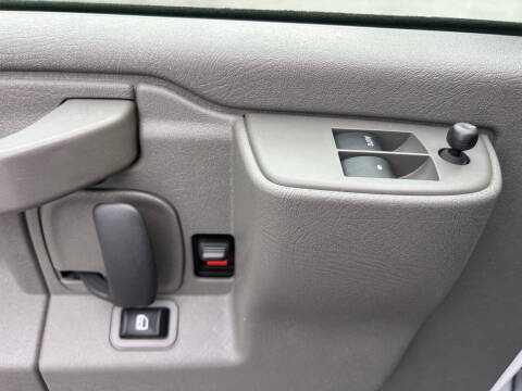 2024 GMC Savana 2500