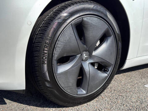 2019 Tesla Model 3 Mid Range