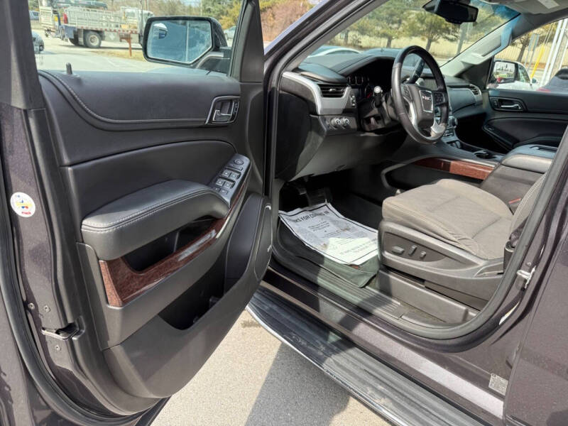 2017 GMC Yukon SLE