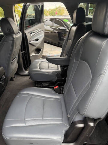 2020 Buick Enclave Essence