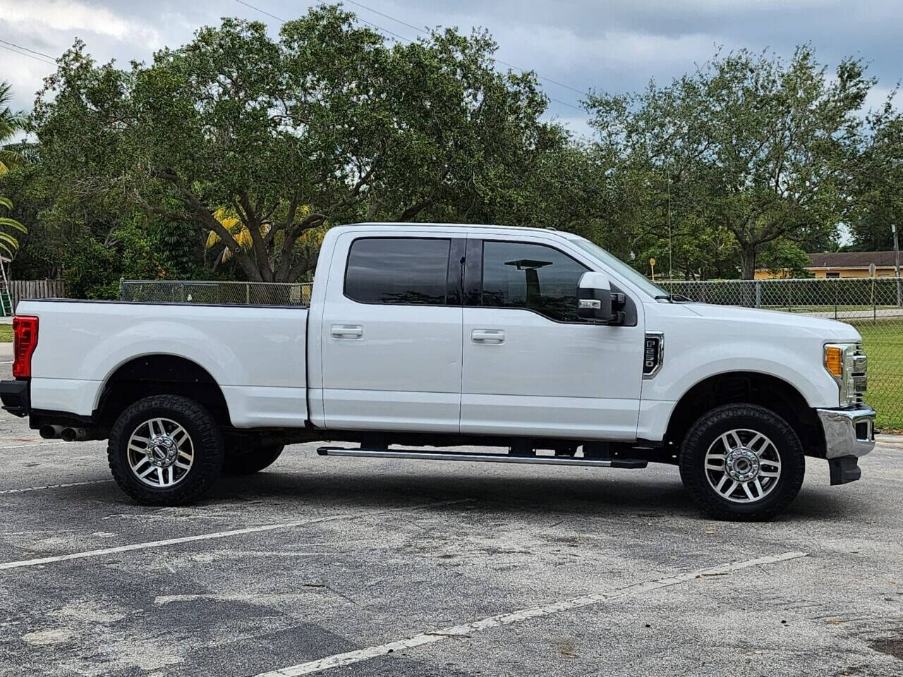 2017 FORD F-250 Pickup - $32,995