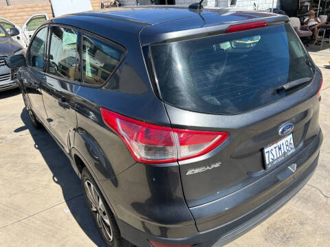 2016 Ford Escape S