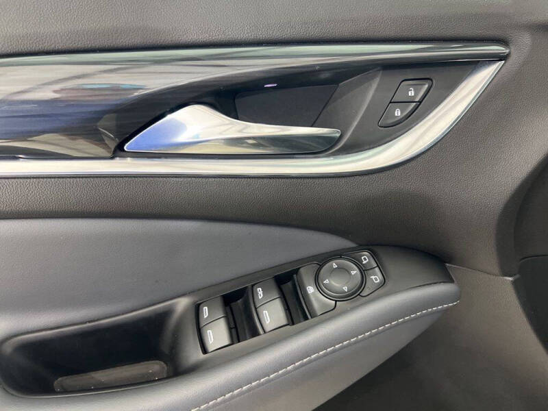 2024 Buick Enclave Essence
