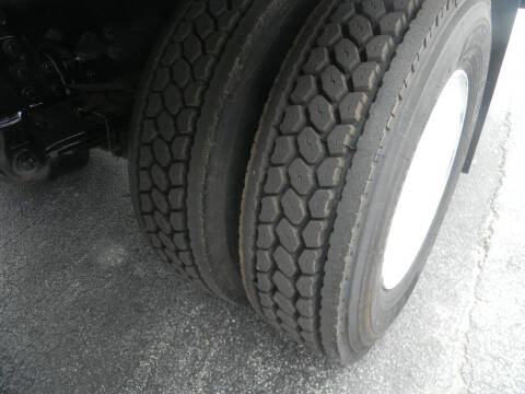 2018 Freightliner M2 106