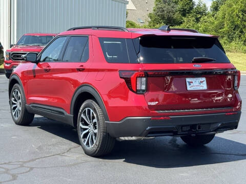 2025 Ford Explorer ST-Line