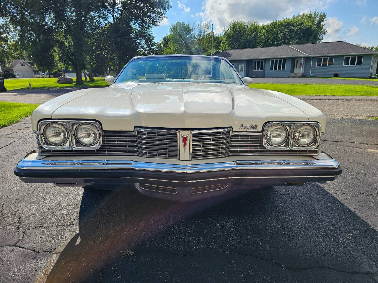 1973 Pontiac Grand Ville 2