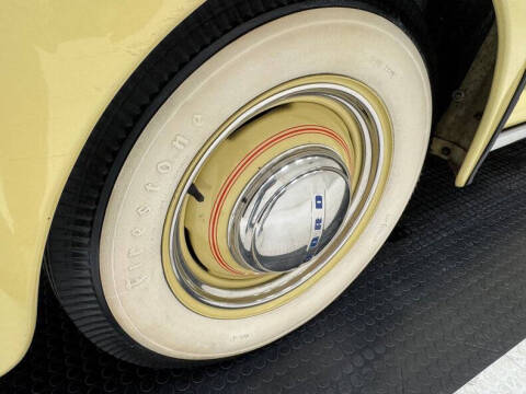 1947 Ford Super Deluxe