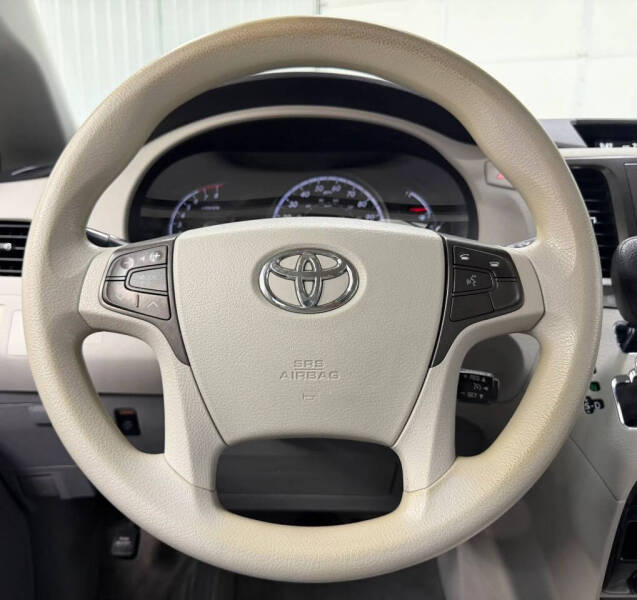 2011 Toyota Sienna