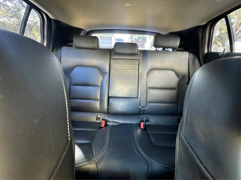 2018 Infiniti QX30 Luxury