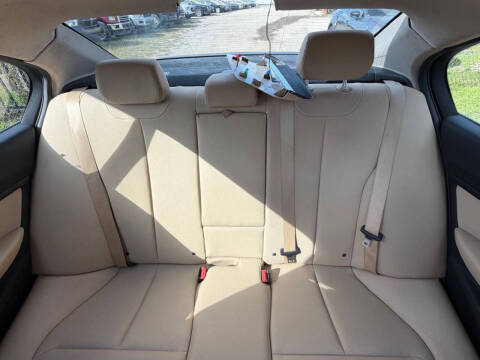 2018 BMW 3 Series 320i