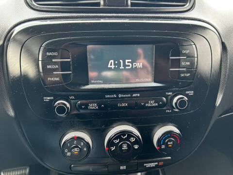 2016 Kia Soul +
