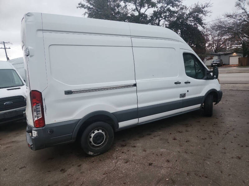 Used 2015 Ford Transit Base with VIN 1FTNR2XG6FKA22981 for sale in Dallas, TX