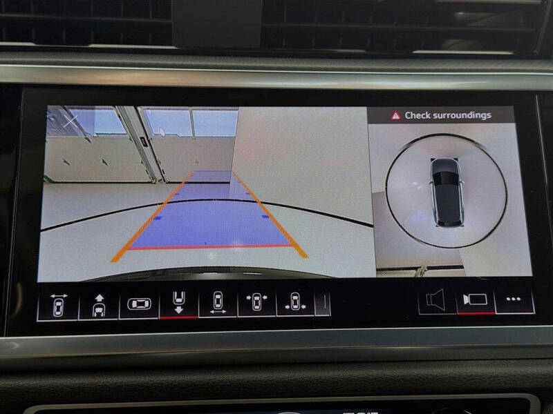 2025 Audi Q3 quattro S line Prem Plus 45 TFSI