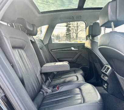 2018 Audi Q5 2.0T quattro Premium Plus