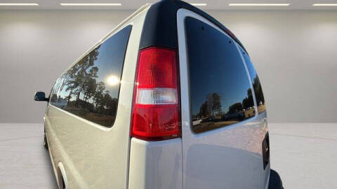 2024 Chevrolet Express LT 3500