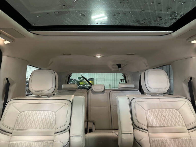 2023 Lincoln Navigator L Black Label