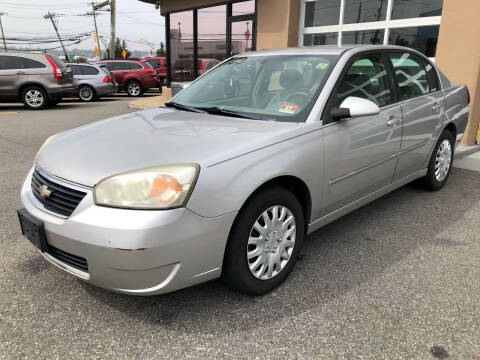 2006 Chevrolet Malibu for sale at MAGIC AUTO SALES in Little Ferry NJ