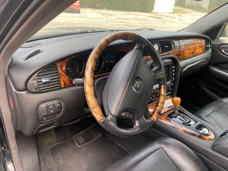 2004 Jaguar XJ-Series XJ8