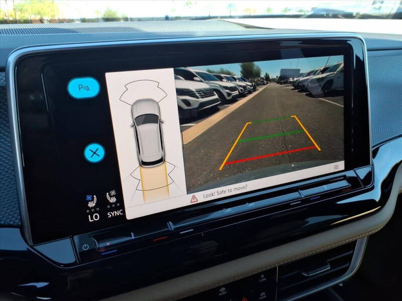 2026 Volkswagen Atlas Cross Sport SEL R-Line Black 4Motion