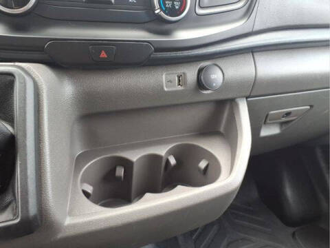 2025 Ford Transit 250