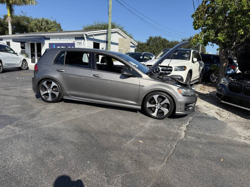 2016 Volkswagen Golf R 4Motion