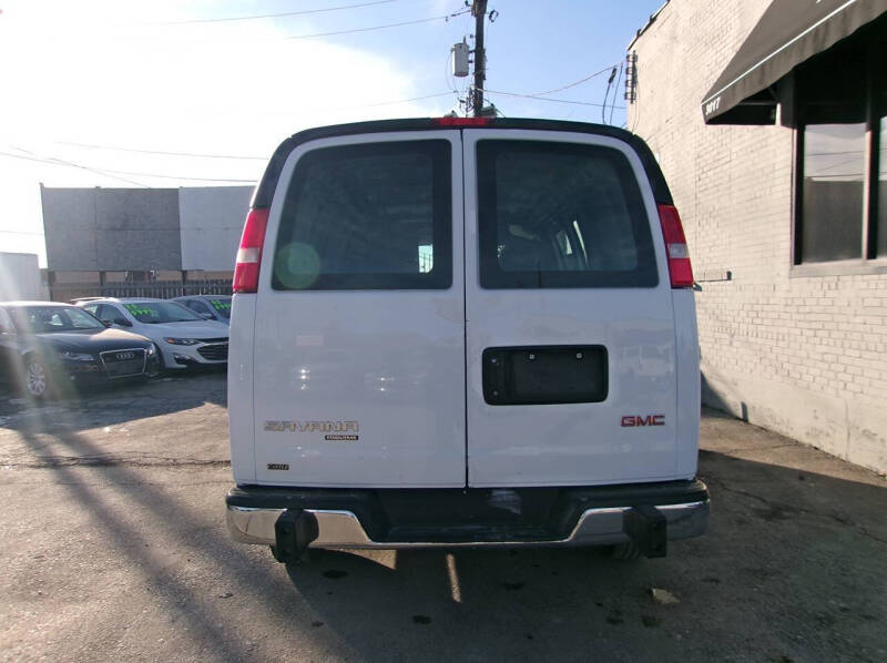 2015 GMC Savana 2500