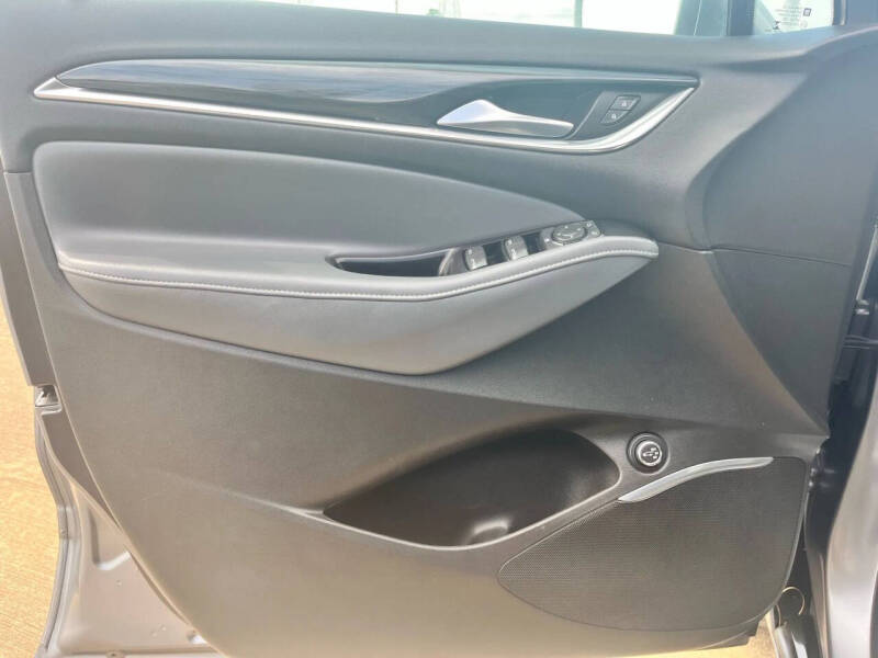 2020 Buick Enclave Essence