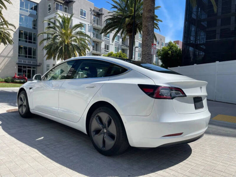 2020 Tesla Model 3 Standard Range Plus