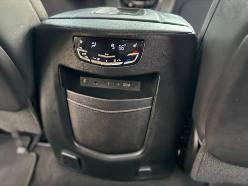 2017 Cadillac Escalade ESV Luxury