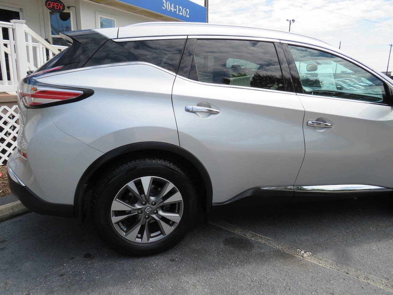 2015 Nissan Murano for sale at Colbert's Auto Outlet in Hickory, NC