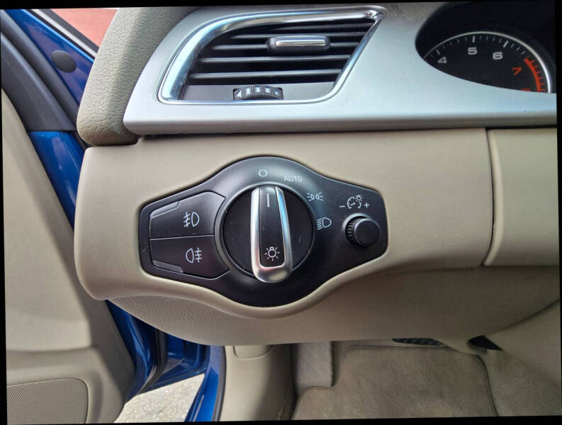 2009 Audi A4 2.0T quattro Premium Plus