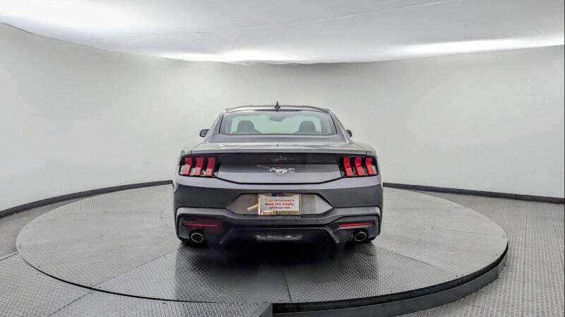 2024 Ford Mustang EcoBoost