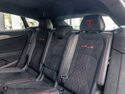 2023 Lamborghini Urus Performante