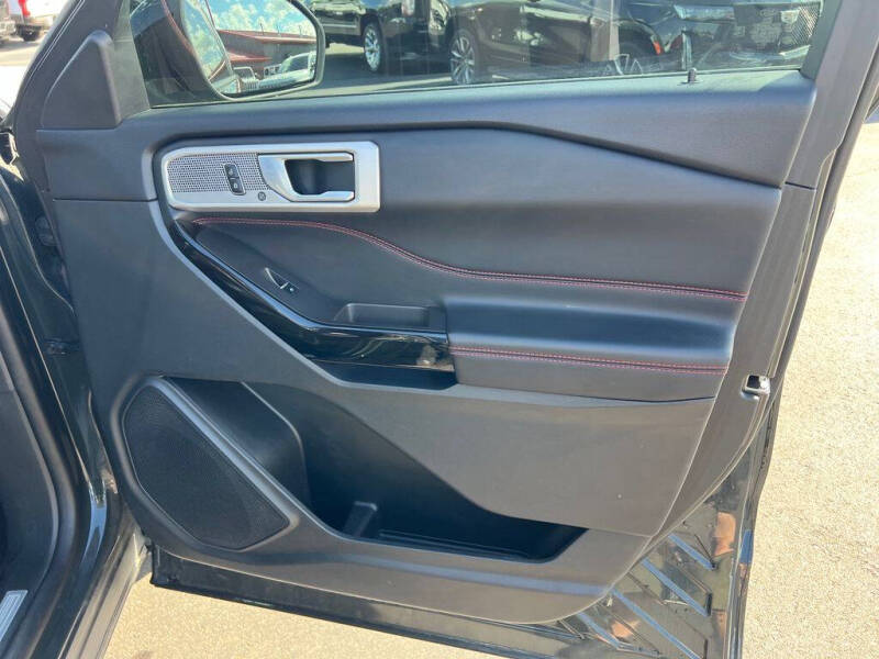 2023 Ford Explorer ST-Line