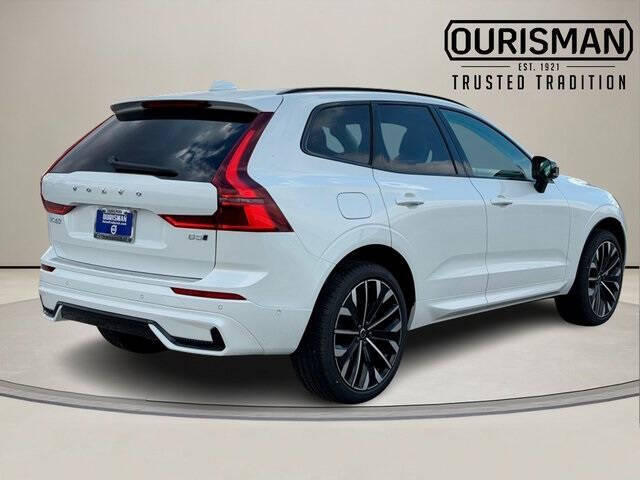 2026 Volvo XC60 B5 Ultra