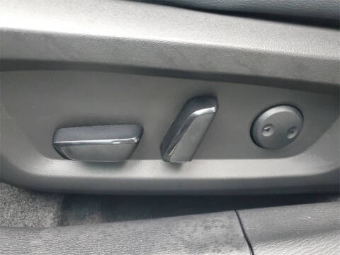 2025 Mitsubishi Outlander PHEV SEL