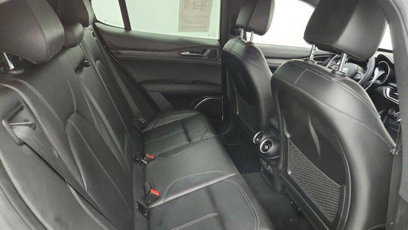 2022 Alfa Romeo Stelvio Sprint