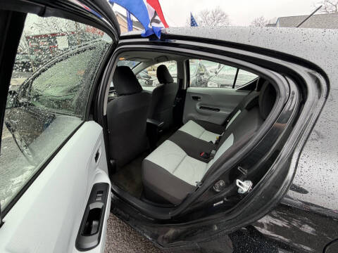 2013 Toyota Prius c One