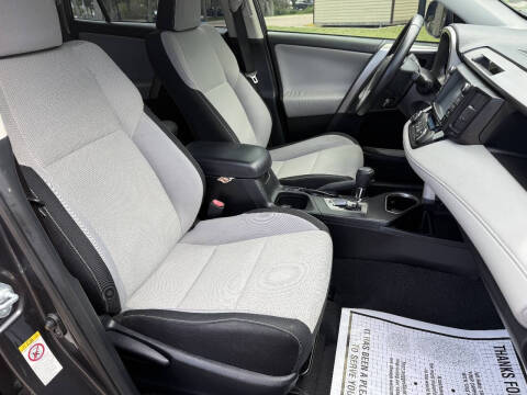 2017 Toyota RAV4 XLE