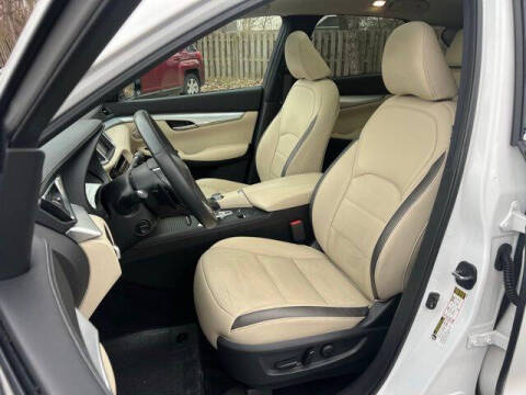 2019 Infiniti QX50 Essential