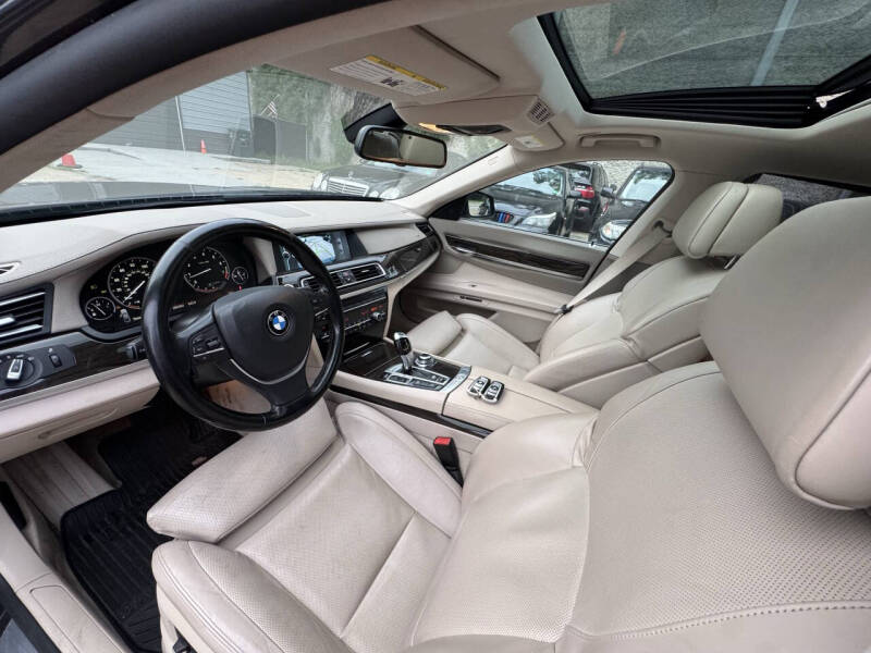 2012 BMW 7 Series 750Li xDrive