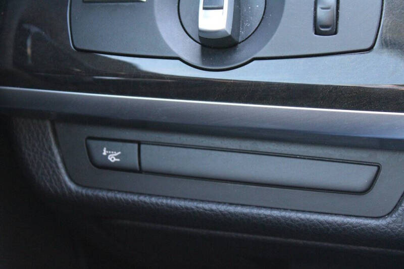 2011 BMW 7 Series 750i xDrive