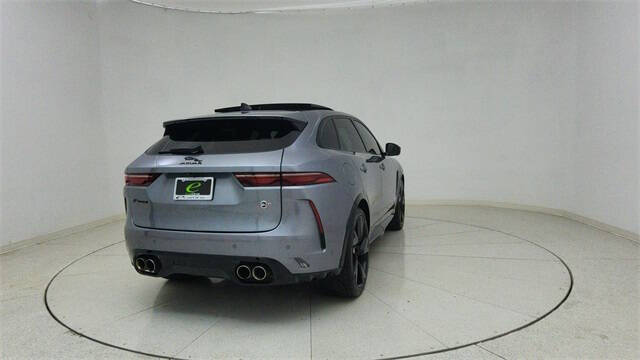 2022 Jaguar F-PACE SVR