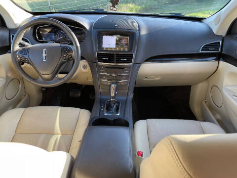 2016 Lincoln MKT EcoBoost