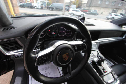 2017 Porsche Panamera Turbo