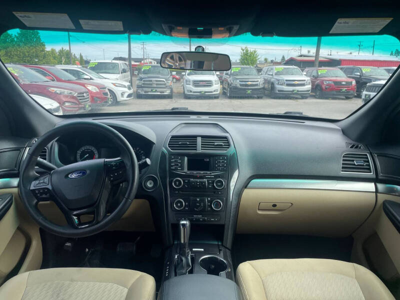 2016 Ford Explorer