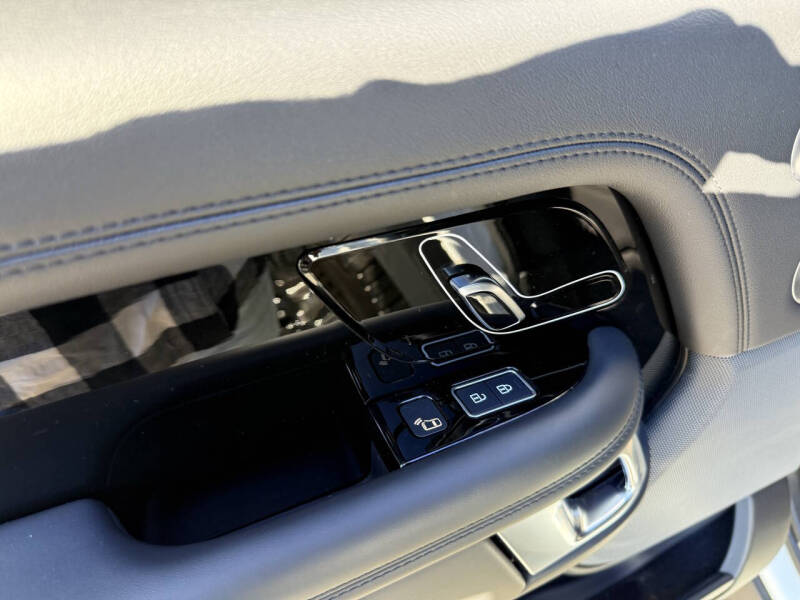 2022 Land Rover Range Rover P400 HSE Westminster Edition