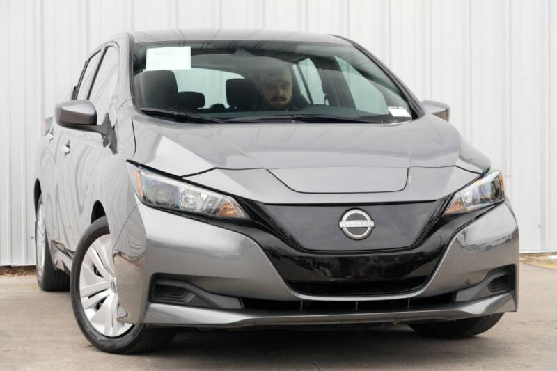 2025 Nissan LEAF S