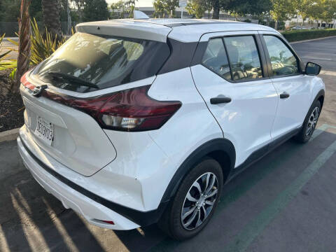 2021 Nissan Kicks S