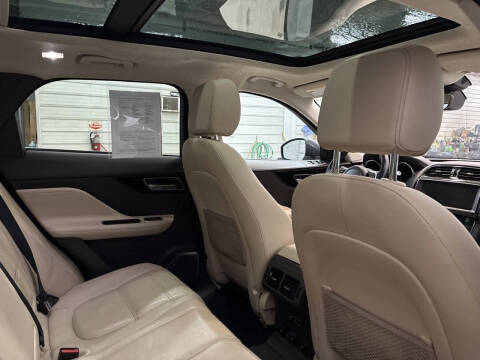 2019 Jaguar F-PACE 25t Prestige